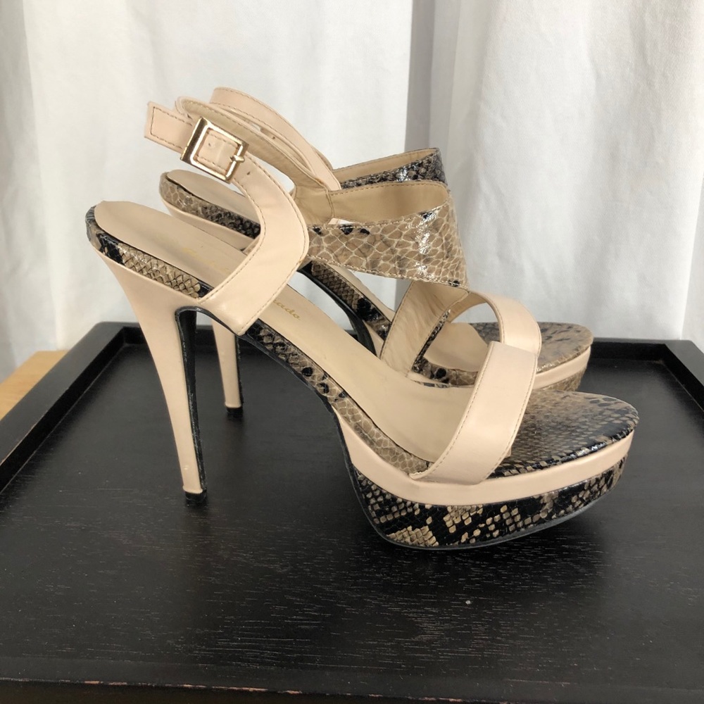Strappy platform heels snakeskin large size 12.5